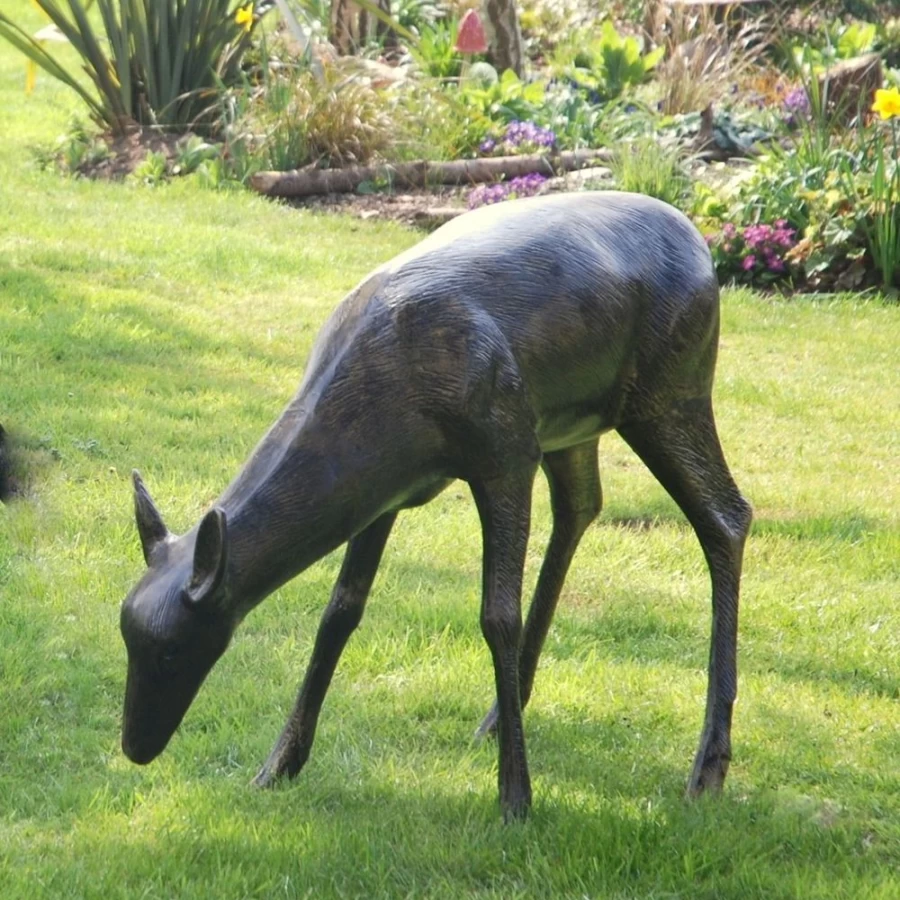 "Life-Size Bronze Stag and Doe Garden Statues – STATUES & SCULPTURES Collection"