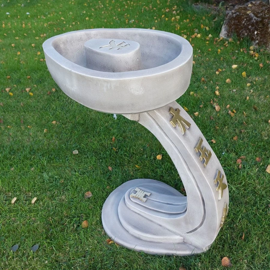 "Elegant Curved Japanese Stone Bird Bath for Garden – STATUES & SCULPTURES Collection"