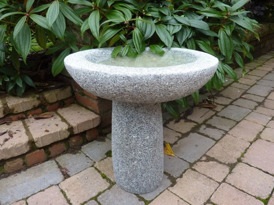 "STATUES & SCULPTURES Granite Grey Stone Bird Bath for Garden – Natural Outdoor Decor"