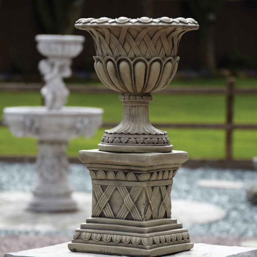 "STATUES & SCULPTURES Pedestal Woven Stone Outdoor Garden Planter"