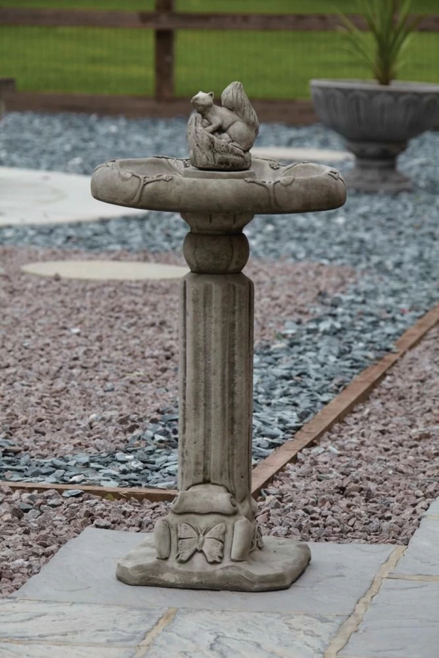Vintage Squirrel Design Stone Bird Bath for Garden – STATUES & SCULPTURES Collection