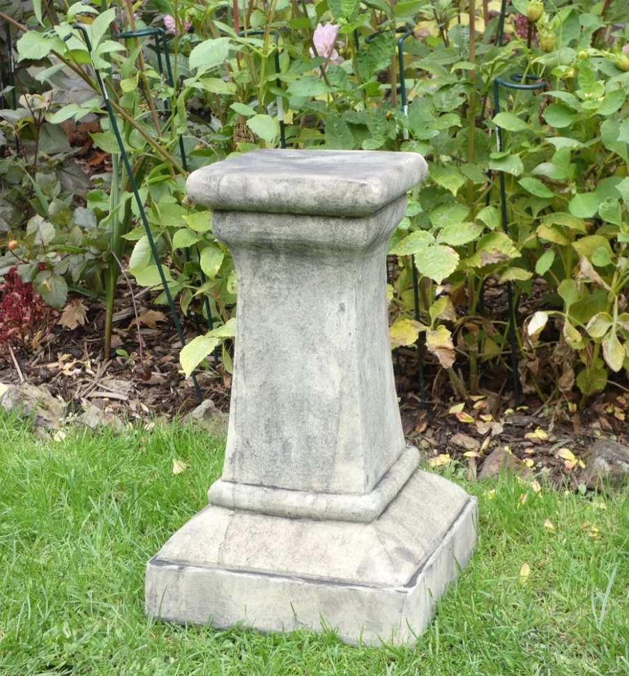 "STATUES & SCULPTURES Keymer Column Stone Pedestal for Garden Decor"