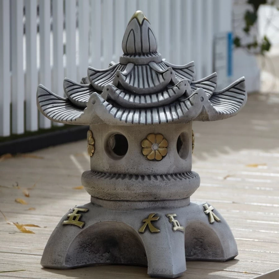 "Authentic Japanese Triple Tier Pagoda Stone Garden Statue – Handcrafted Outdoor Decor"
