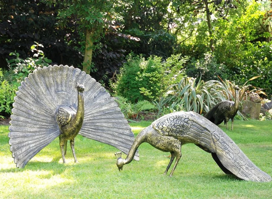 "Life-Size Bronze Peacock Garden Statue – Majestic Handcrafted Outdoor Decor by STATUES & SCULPTURES"