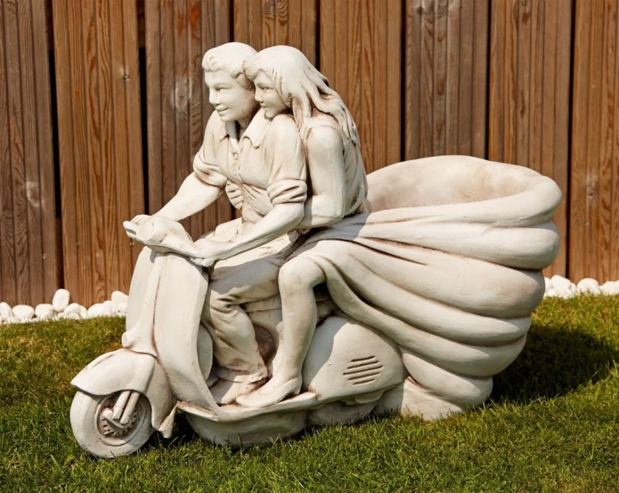 Vespa Lambretta Scooter Stone Planter – Vintage Garden Sculpture & Outdoor Decor