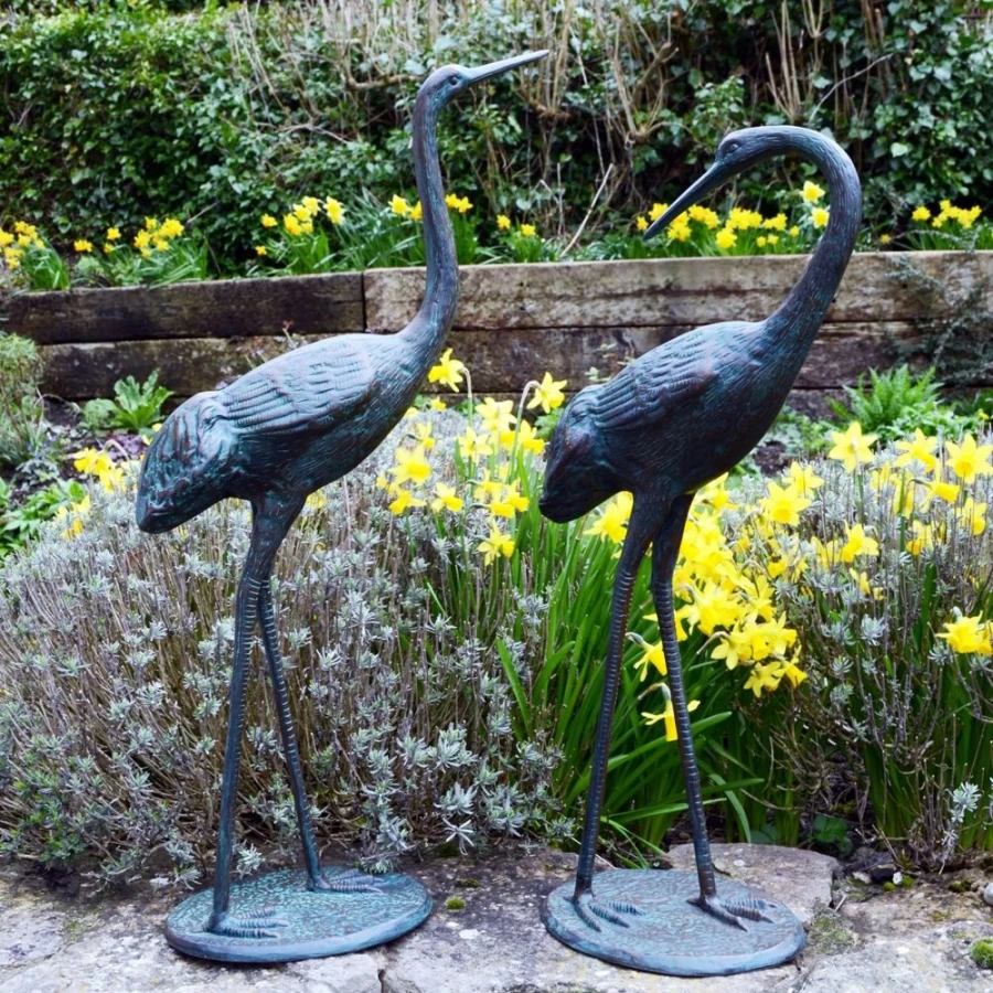 "STATUES & SCULPTURES Bronze Crane Statue - Classic Garden Ornament for Outdoor Decor"