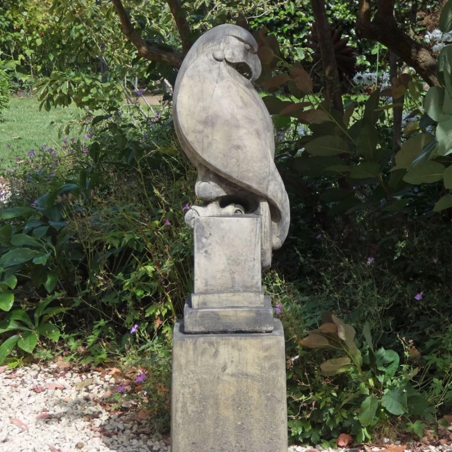 "Modern Eagle Statue on Modena Pedestal – Stone Garden Sculpture by STATUES & SCULPTURES"