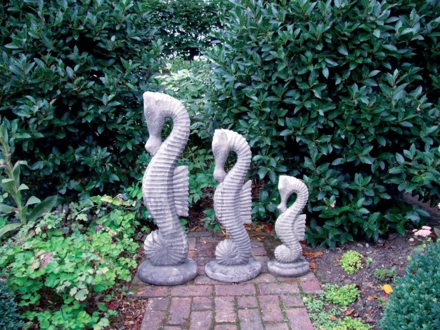 "Handcrafted Seahorses Stone Garden Statues – Outdoor Sculpture Decor by STATUES & SCULPTURES"