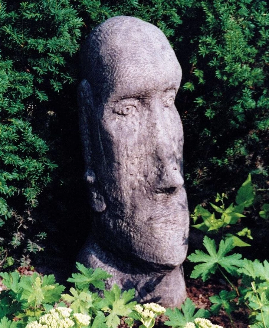 "Moai Statue Easter Island Head Garden Sculpture Outdoor Decor Stone Ornament"