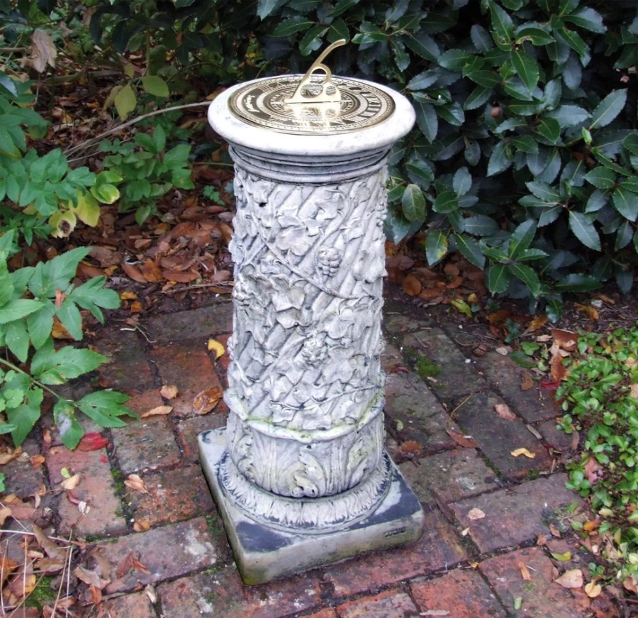 "STATUES & SCULPTURES Vintage Brass Sundial - Antique Stone Garden Decor - Outdoor Sun Dial for Patio and Yard"
