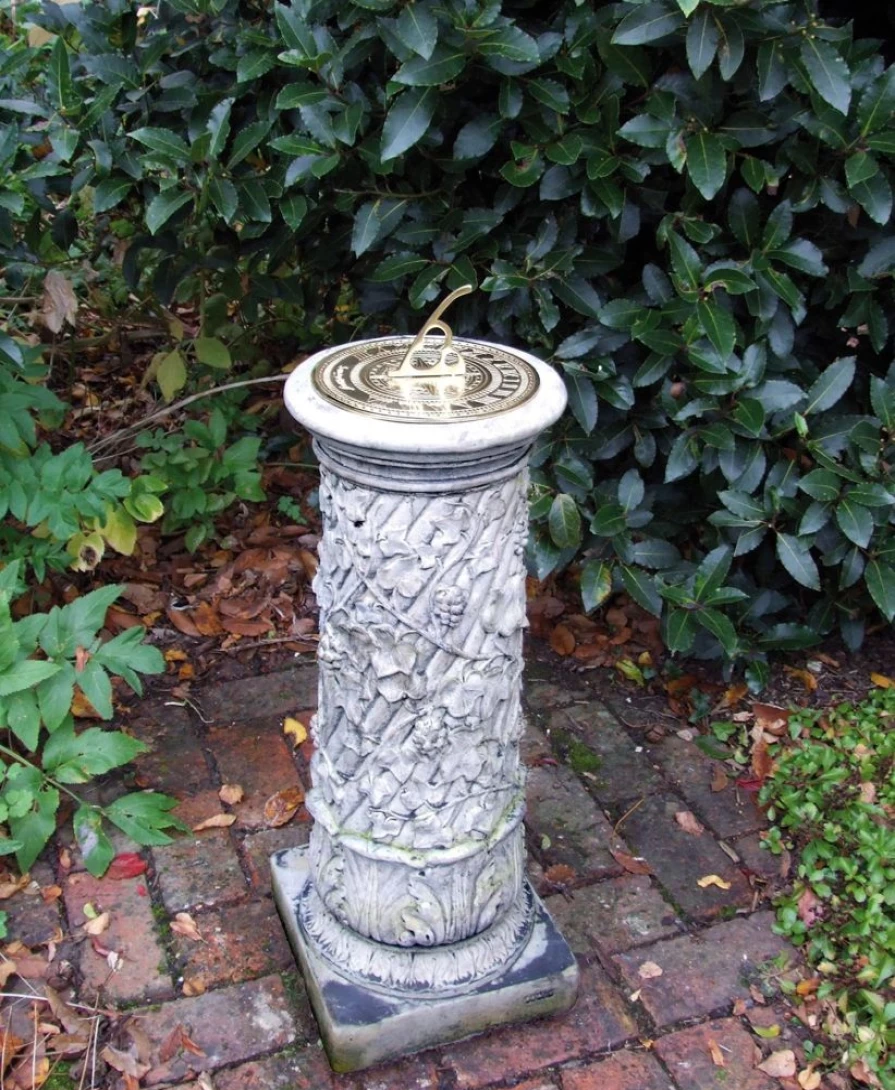 "STATUES & SCULPTURES Vintage Brass Sundial - Antique Stone Garden Decor - Outdoor Sun Dial for Patio and Yard"