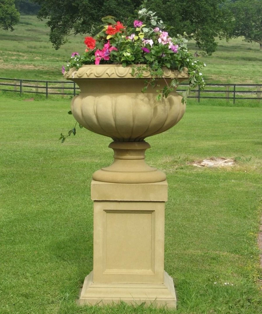 "STATUES & SCULPTURES Victorian Style Tazza Pedestal Stone Garden Planter for Outdoor Decor"
