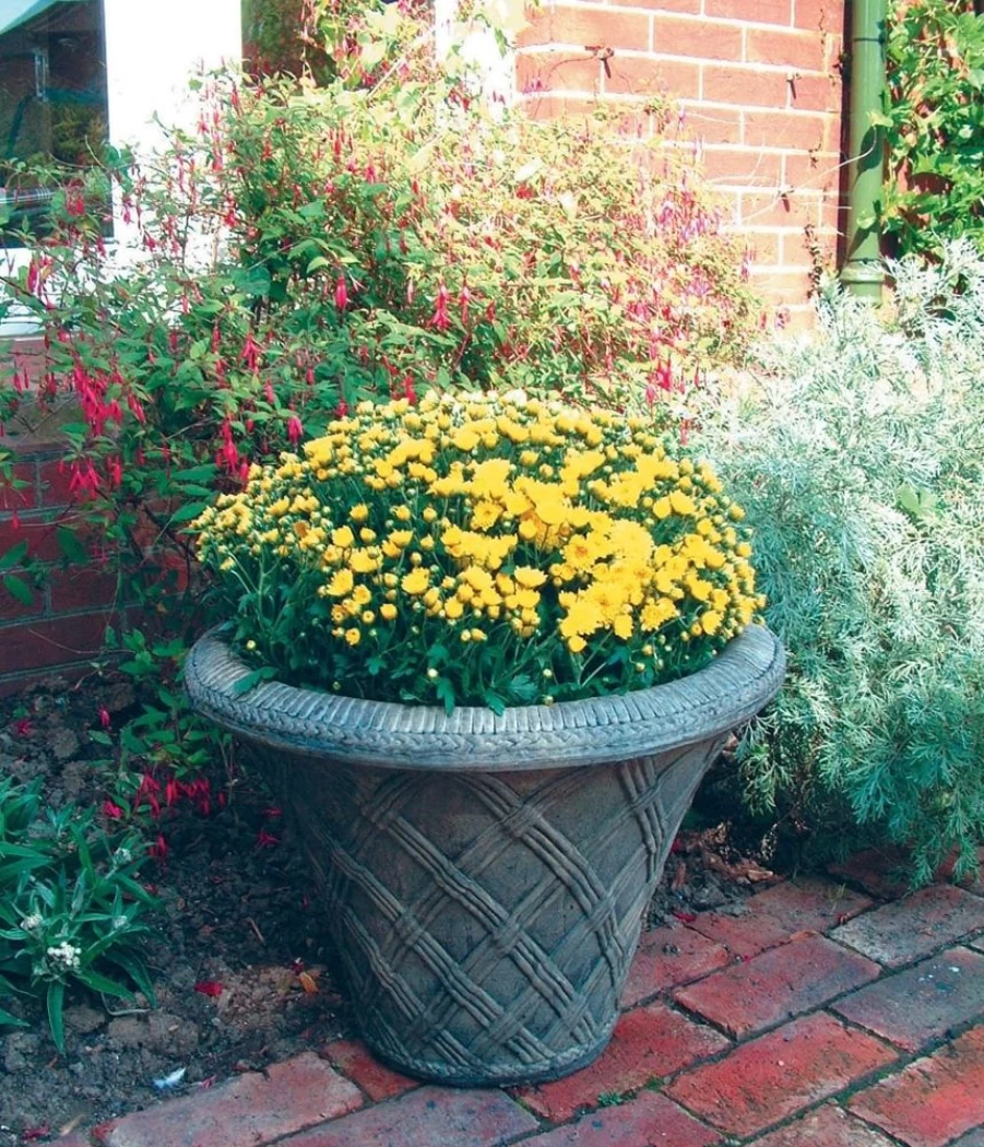 "STATUES & SCULPTURES Thatched Urn Stone Garden Planter – Outdoor Decor"