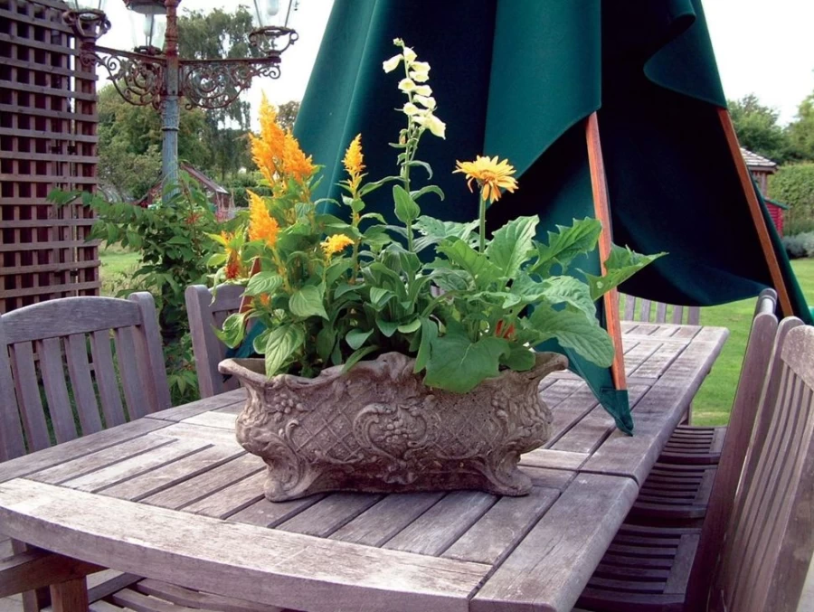 "STATUES & SCULPTURES Modena 26 Inch Stone Vase Outdoor Garden Planter"