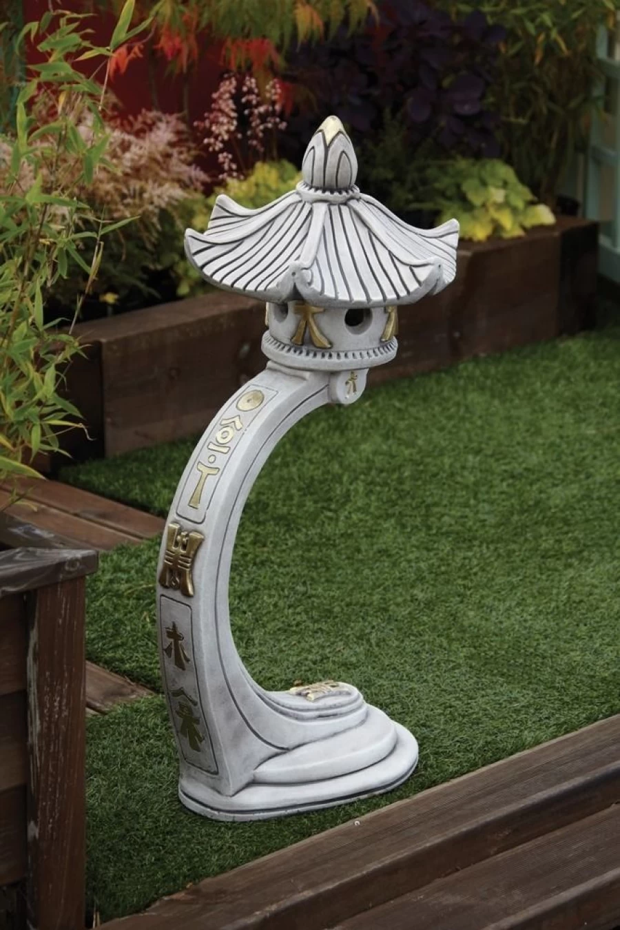 "Handcrafted Curved Japanese Pagoda Stone Garden Statue – Zen Outdoor Decor"