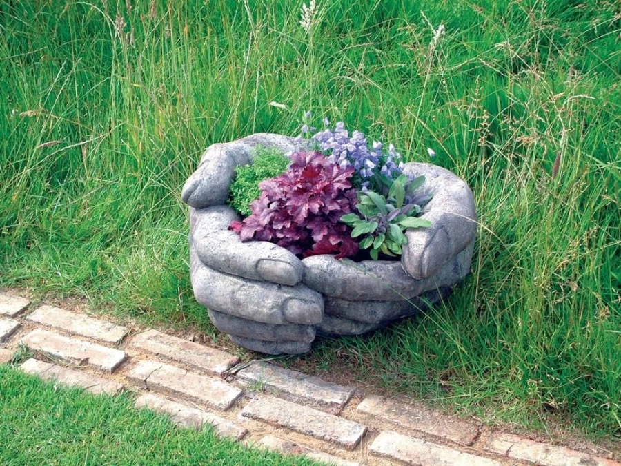"Large Stone Cupped Hands Garden Planter – STATUES & SCULPTURES Outdoor Decor"