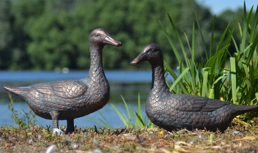 "STATUES & SCULPTURES Bronze Aged Duck Garden Ornament – Handcrafted Outdoor Decor"
