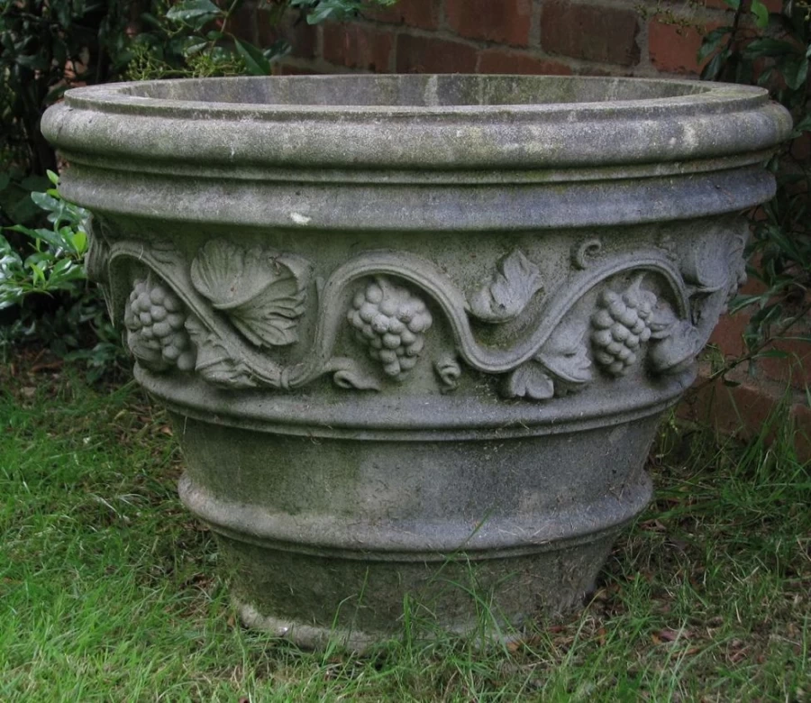 "STATUES & SCULPTURES Tivoli Stone Vase - Garden Planter for Outdoor Decor"