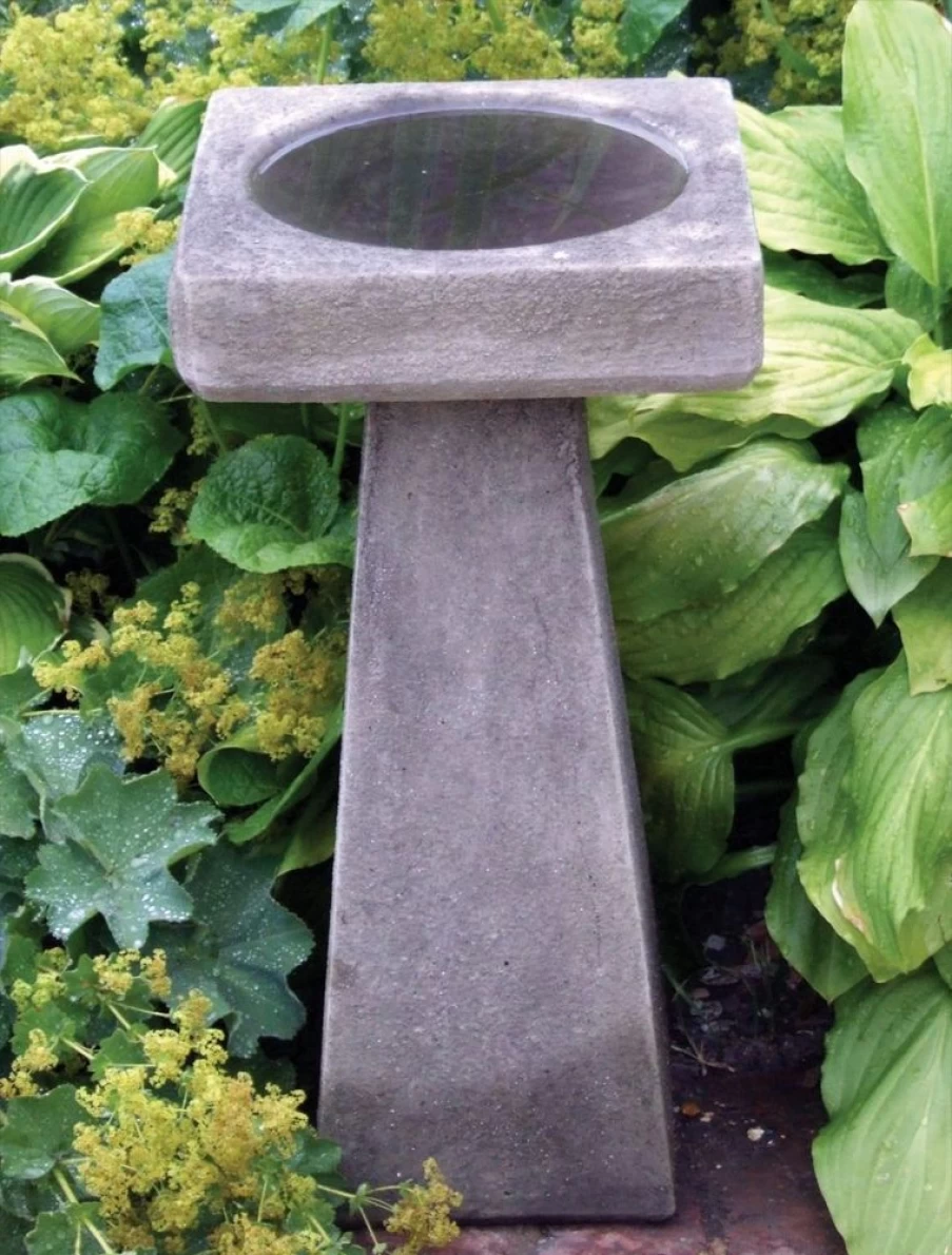 Elegant Stone Bird Bath for Garden - STATUES & SCULPTURES Minimalist Outdoor Decor