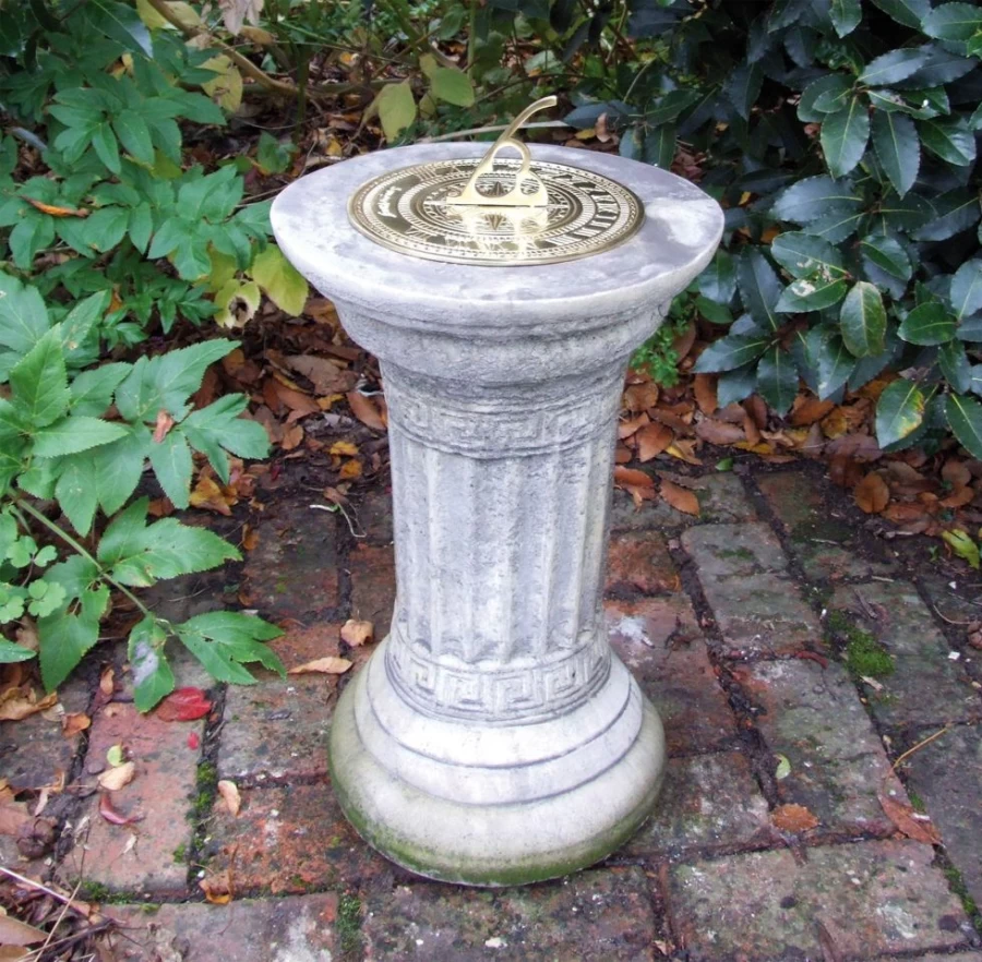 "STATUES & SCULPTURES Classical Brass Stone Sundial - Antique Garden Decor Outdoor Clock"