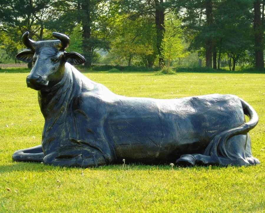 "Life-Size Angus Cow Bronze Garden Statue – Premium Outdoor Sculpture by STATUES & SCULPTURES"