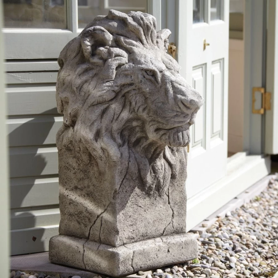 "Handcrafted African Lion Stone Statue for Garden Decor – STATUES & SCULPTURES Collection"