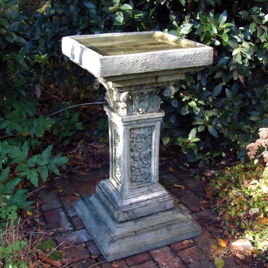 "STATUES & SCULPTURES Rocco Classic Stone Bird Bath for Garden Outdoor Decor"