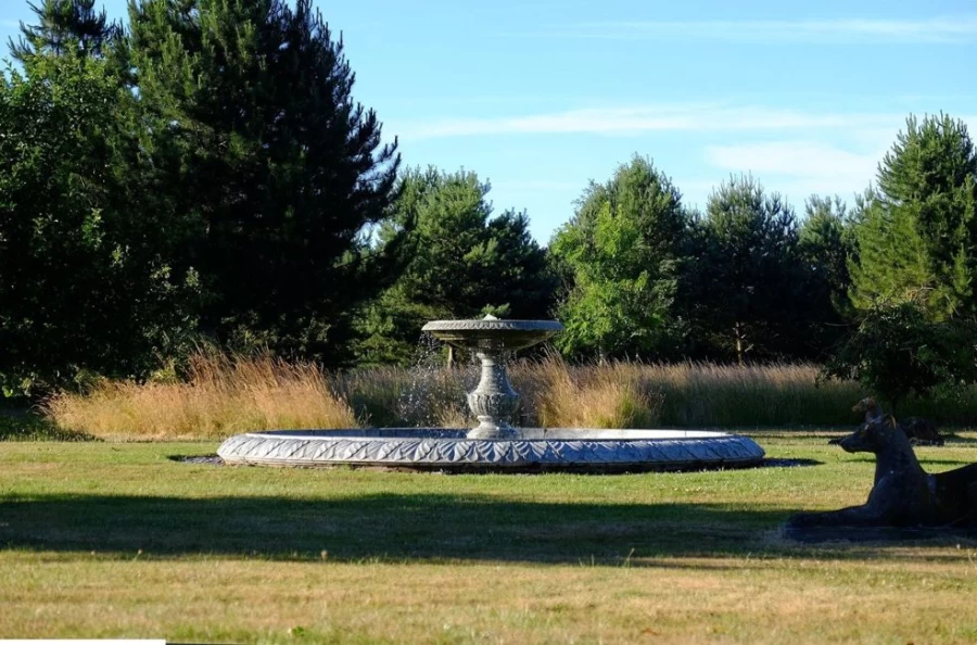 "STATUES & SCULPTURES Grand Single-Tier 3ft Emerald Marble Stone Water Fountain - Outdoor Garden Feature"